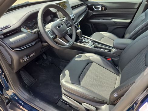 New 2026 Jeep Compass Latitude AWD/4WD image 10