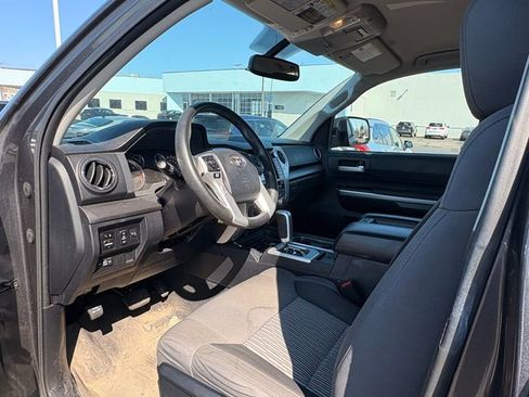 Used 2016 Toyota Tundra SR5 w/ TRD Off Road Package image 12