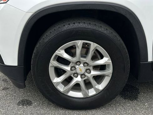 Used 2018 Chevrolet Traverse LS image 11
