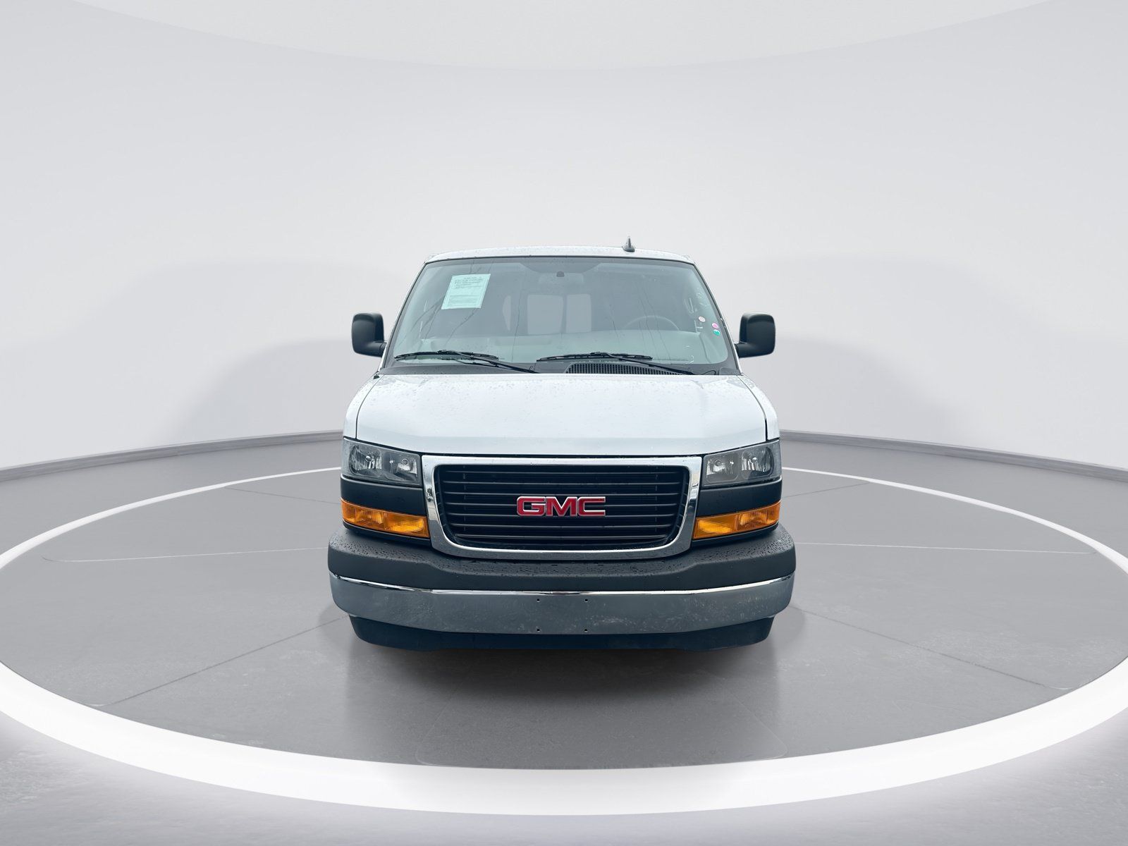 Used 2025 GMC Savana 2500 w/ Driver Convenience Package RWD image 3