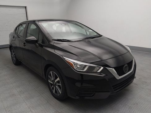 Used 2021 Nissan Versa SV FWD image 13