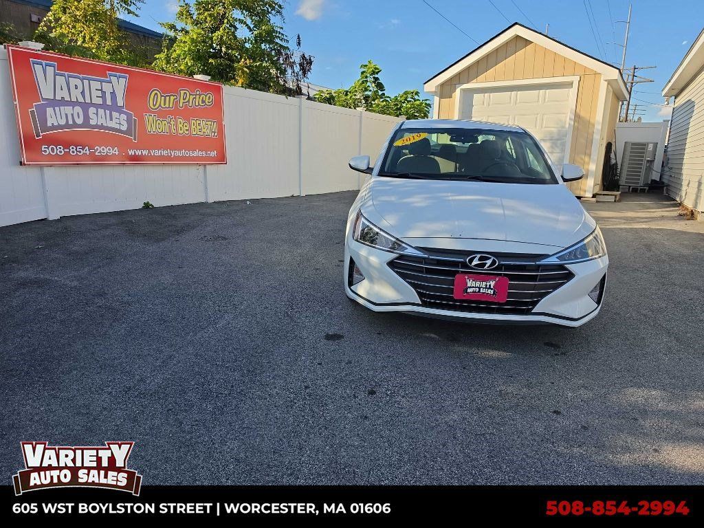 Used 2019 Hyundai Elantra SE FWD image 1