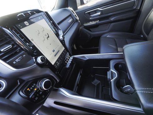 Used 2024 RAM 1500 Big Horn image 24