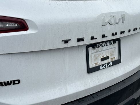 Used 2022 Kia Telluride SX w/ Nightfall Edition Package image 6