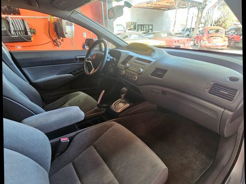 Used 2010 Honda Civic LX image 22