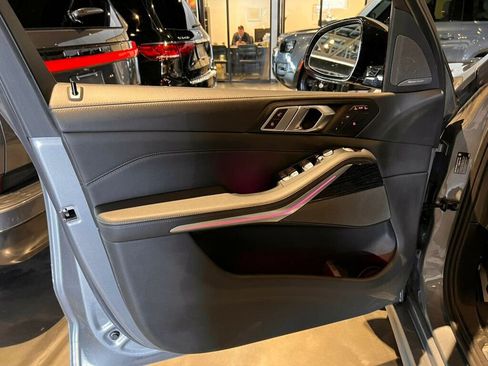 Used 2024 BMW X7 xDrive40i w/ M Sport Package image 12