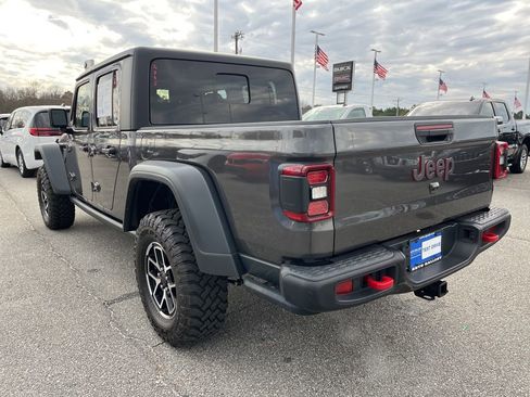 Used 2024 Jeep Gladiator Rubicon image 7