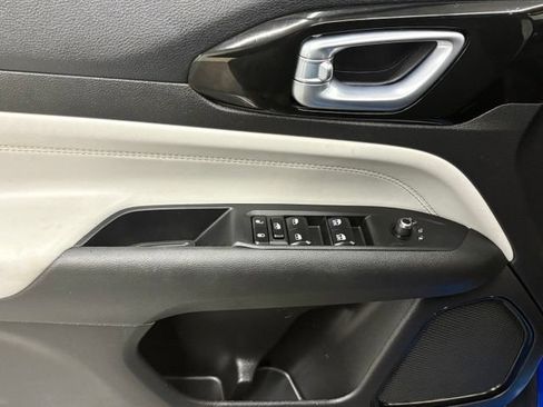 Used 2023 Jeep Compass Limited w/ Elite Group AWD/4WD image 12