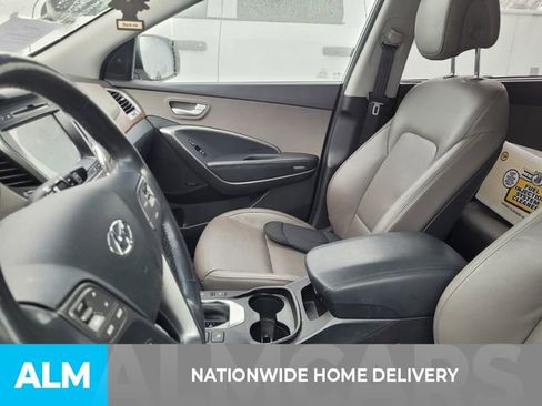 Used 2017 Hyundai Santa Fe SE image 5
