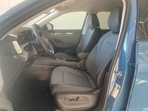 New 2026 Volkswagen Tiguan SE AWD/4WD image 14