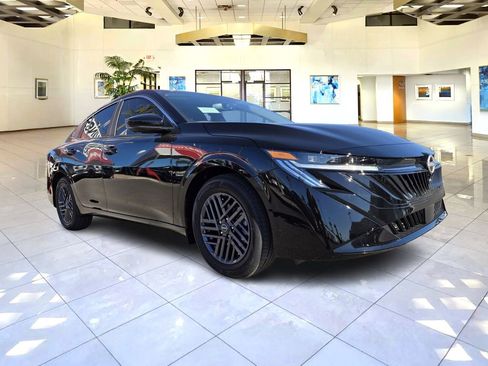 New 2026 Nissan Sentra SV w/ SV Convenience Package FWD image 2