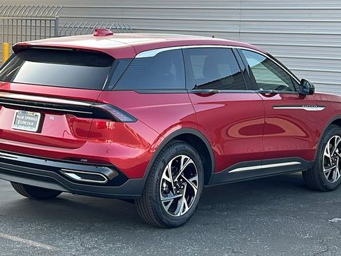 New 2025 Lincoln Nautilus Premier w/ Equipment Group 102A image 8