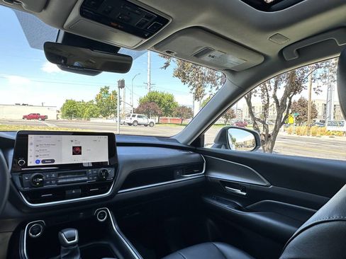 Used 2026 Toyota Grand Highlander AWD Hybrid image 34