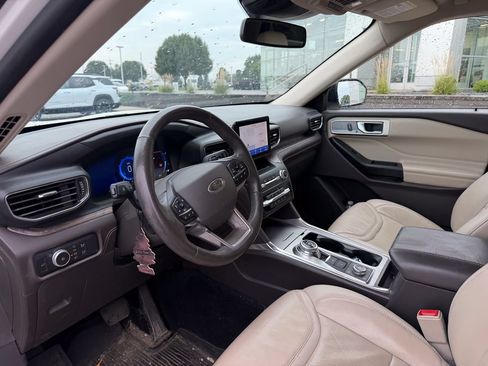 Used 2020 Ford Explorer Platinum AWD/4WD image 9