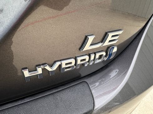 Used 2023 Toyota Camry LE image 29