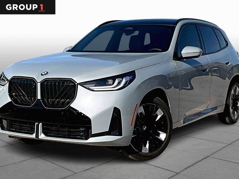 Used 2025 BMW X3 xDrive30i w/ Premium Package image 1