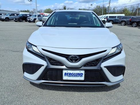Used 2023 Toyota Camry XSE w/ Cold Weather Package FWD image 9