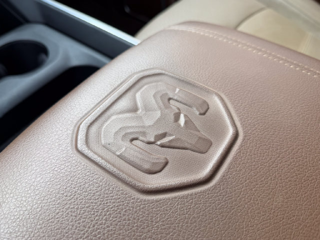 Used 2021 RAM 3500 Laramie AWD/4WD image 17