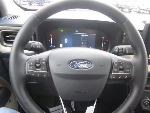 Used 2026 Ford Maverick Lariat w/ 4K Tow Package AWD/4WD image 22