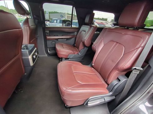 Certified 2024 Ford Expedition Limited RWD image 15