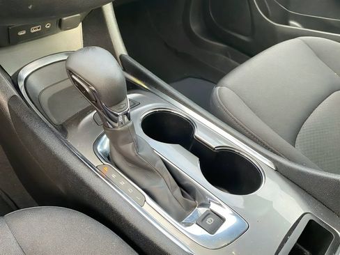Used 2025 Chevrolet Malibu LT FWD image 23