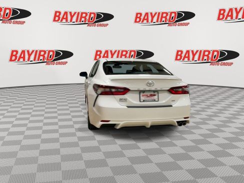 Used 2022 Toyota Camry SE w/ Convenience Package FWD image 7