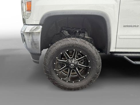 Used 2017 GMC Sierra 2500 SLE w/ HD SLE Preferred Plus Package image 9