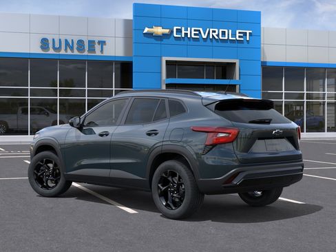 New 2026 Chevrolet Trax LT FWD image 3