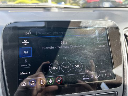 Used 2023 Chevrolet Malibu LT image 23