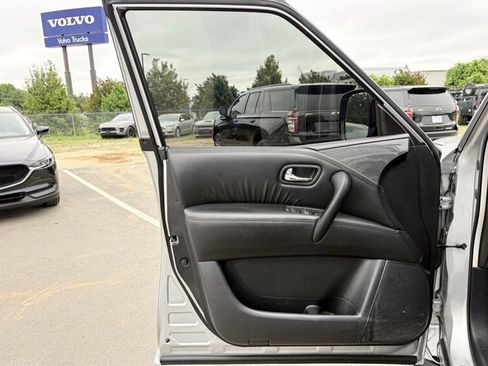 Used 2021 Nissan Armada SV AWD/4WD image 15