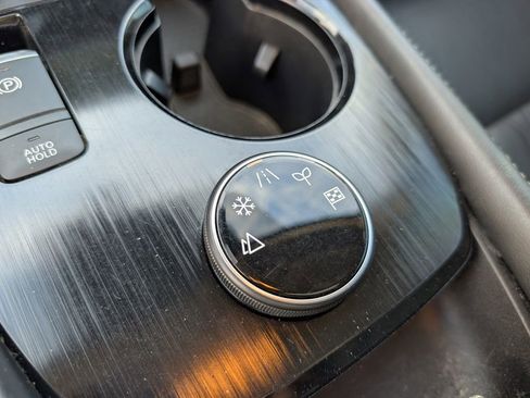 Used 2023 Nissan Rogue Platinum w/ Platinum Premium Package image 29