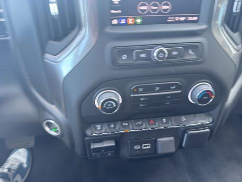 Used 2024 Chevrolet Silverado 2500 Custom w/ Custom Value Package image 13