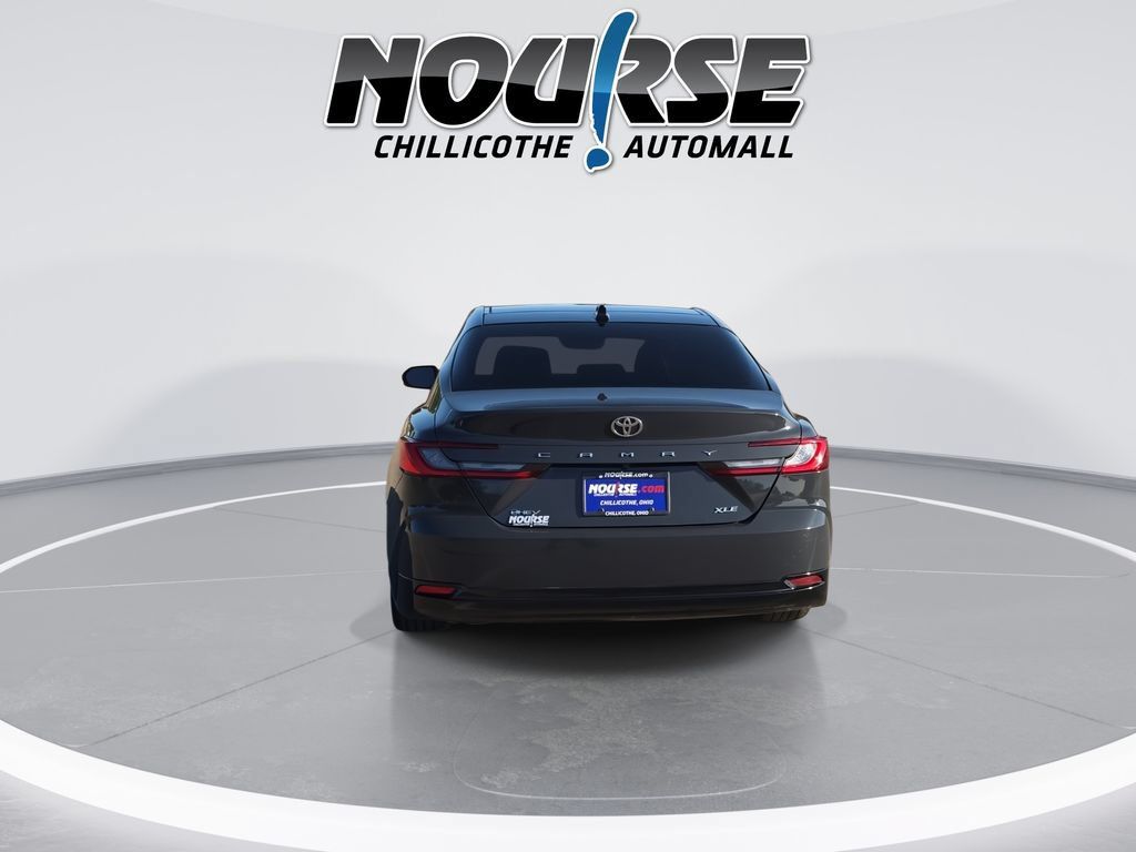 Used 2025 Toyota Camry XLE FWD image 7