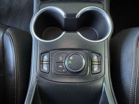 Used 2020 GMC Terrain SLT image 32