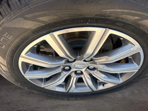 Used 2019 Cadillac XT4 Sport AWD/4WD image 16