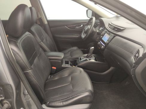 Used 2017 Nissan Rogue SL w/ SL Premium Package image 21