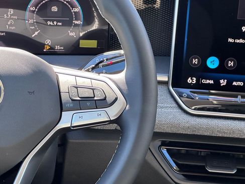 New 2026 Volkswagen Tiguan S image 21