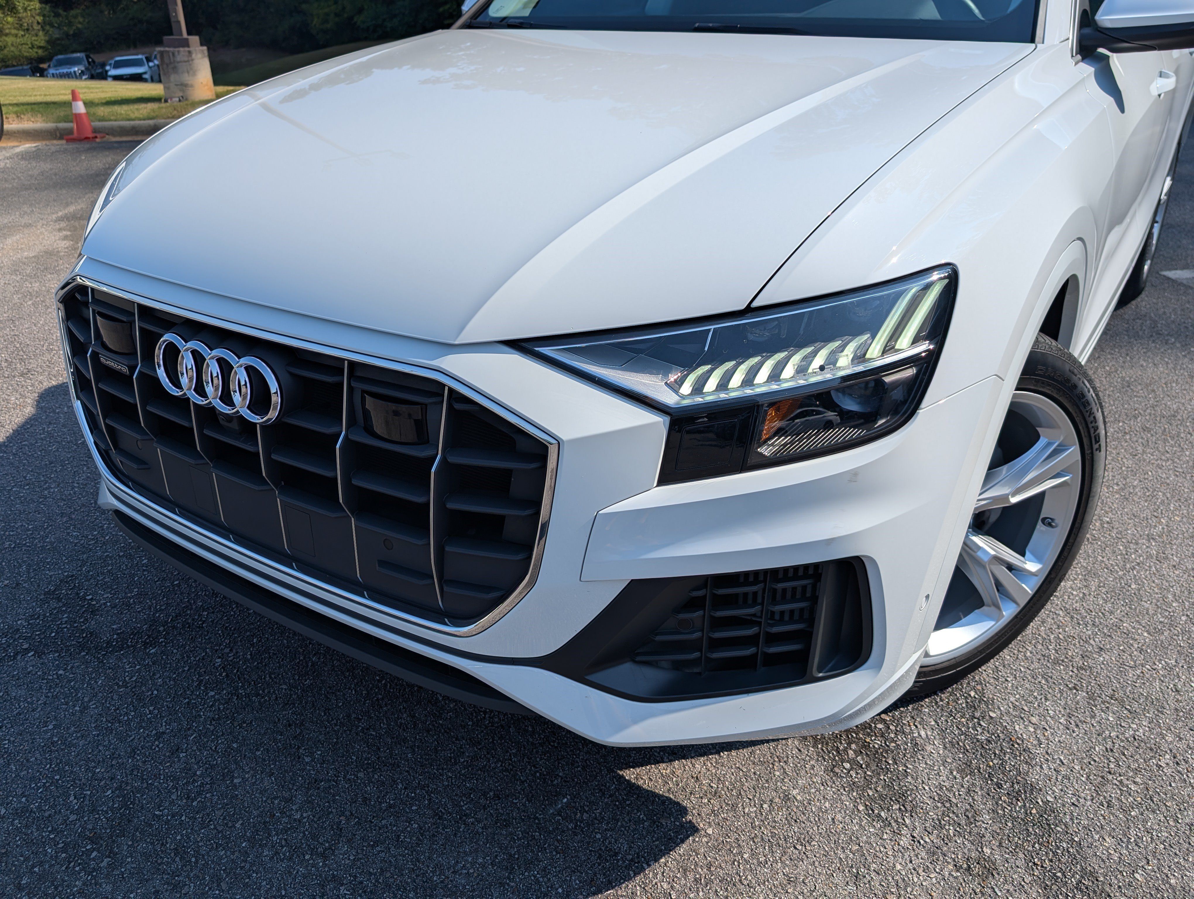 Used 2023 Audi Q8 Premium w/ Convenience Package AWD/4WD image 13