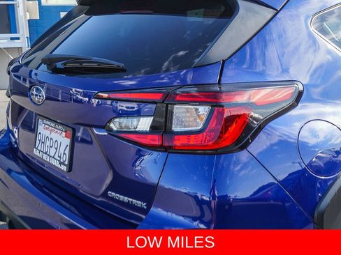 Used 2024 Subaru Crosstrek 2.5i Limited w/ Crosstrek Mirror Package AWD/4WD image 7