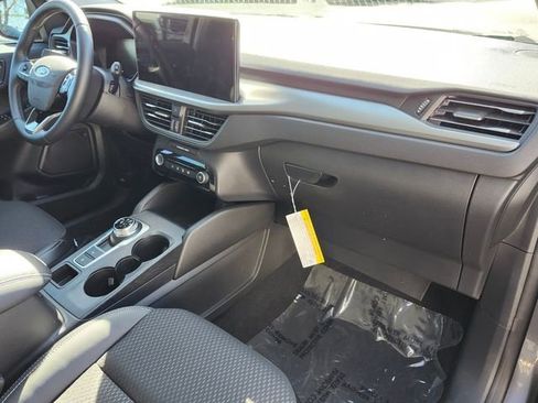Used 2023 Ford Escape SE FWD image 17