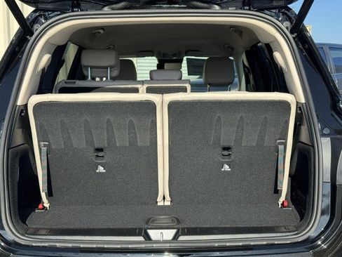 New 2026 Mercedes-Benz GLB 250 image 7