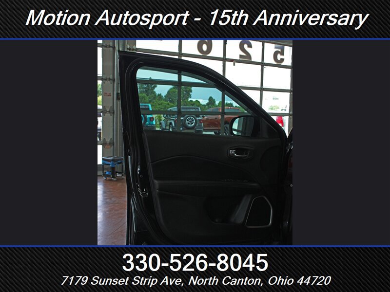 Used 2018 Jeep Compass Limited AWD/4WD image 10