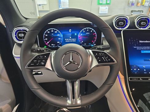 New 2026 Mercedes-Benz GLC 300 image 19
