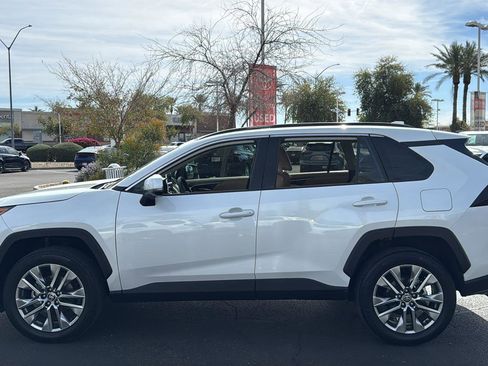 Certified 2023 Toyota RAV4 XLE Premium image 4