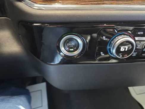 Used 2024 GMC Sierra 1500 Elevation image 21