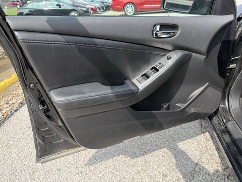 Used 2011 Nissan Altima 3.5 SR w/ 3.5SR Premium Pkg FWD image 20