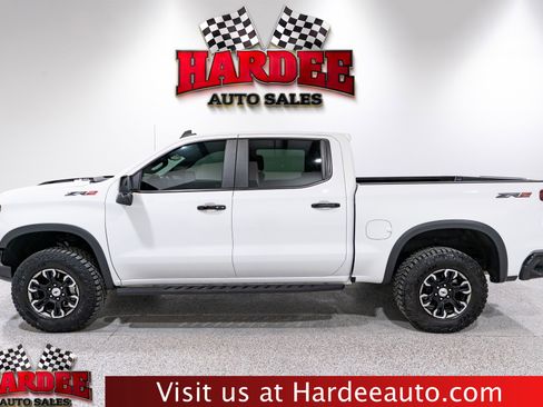 Used 2025 Chevrolet Silverado 1500 ZR2 w/ Technology Package image 1