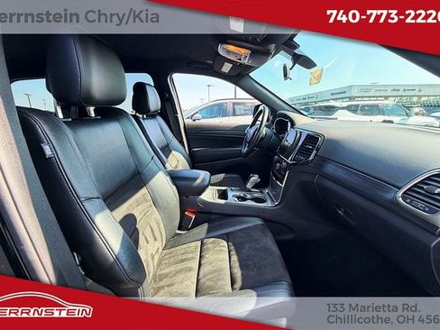 Used 2021 Jeep Grand Cherokee Laredo X AWD/4WD image 19