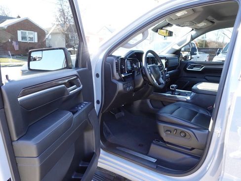 Used 2024 Chevrolet Silverado 1500 RST w/ Protection Package image 11