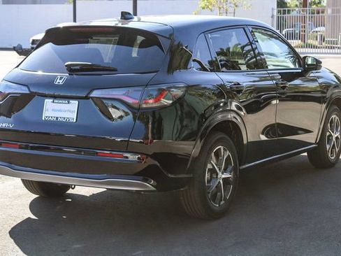 New 2025 Honda HR-V EX-L image 5